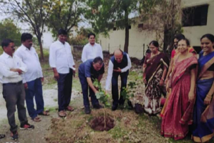 Shri Sudhakarrao Naik Arts and Umashankar Khetan Commerce College, Akola campus photo 2
