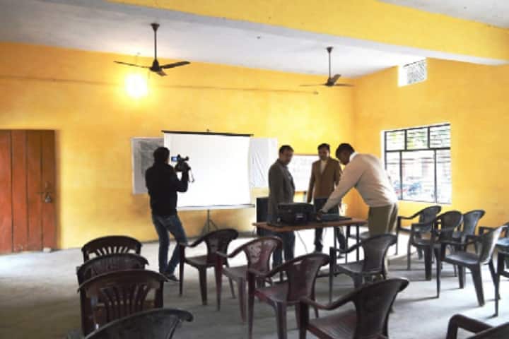 Raja Devi Baksh Singh Avadh Raj Singh Mahavidyalaya, Gonda campus photo 3