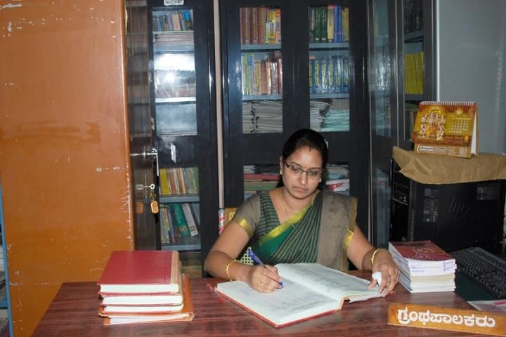 Government First Grade College for Womens, Jamkhandi campus photo 3