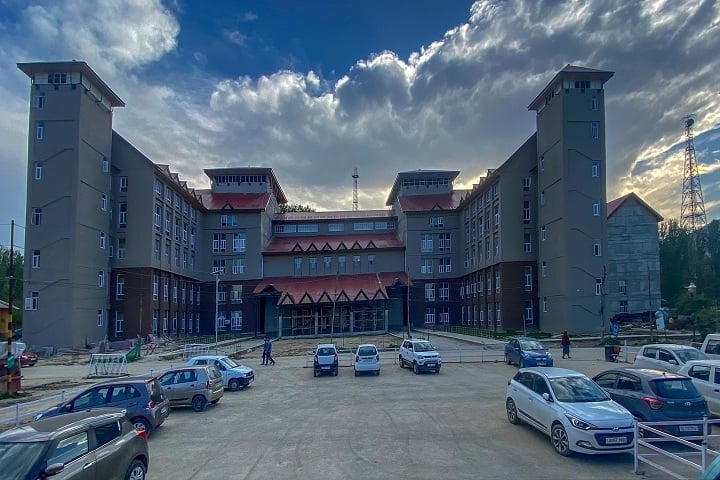 Government Medical College, Baramulla campus photo 2
