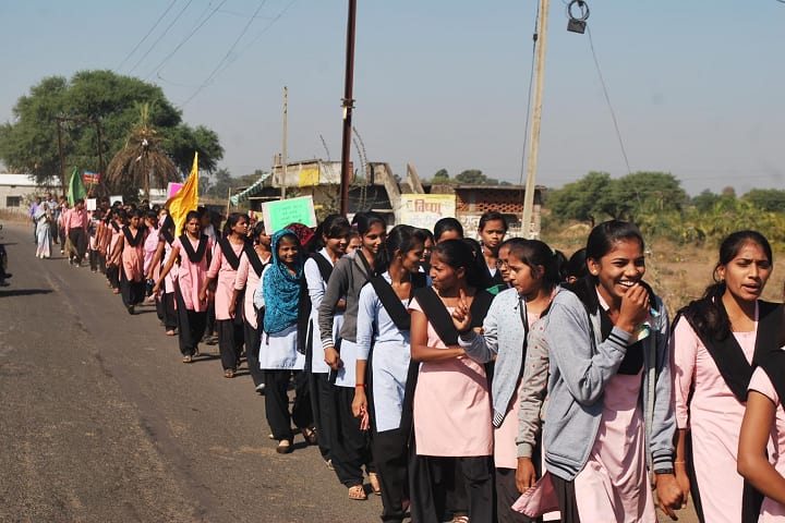 Late Parvatabai Madankar Arts College, Warthi campus photo 3