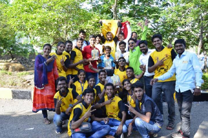 Mandesh College, Junoni, Solapur campus photo 3
