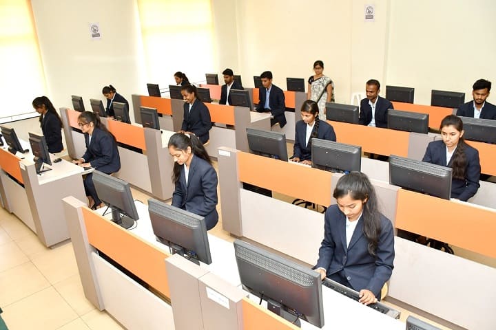 KLE Society's College of Business Administration, Nipani campus photo 4