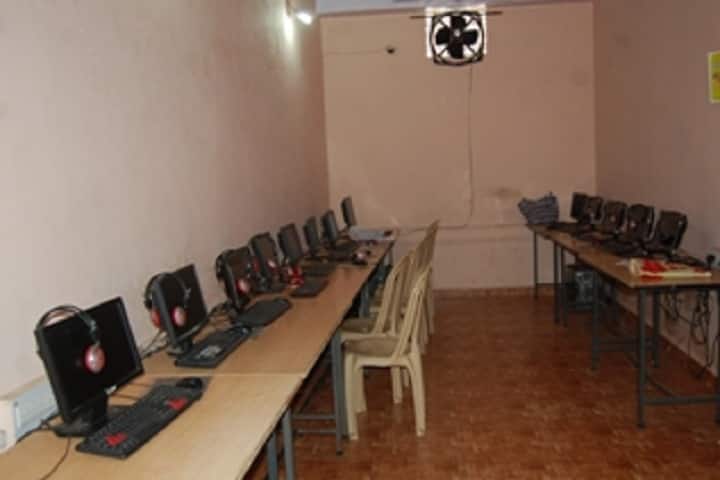 S Chandra Women's College, Gondia campus photo 6