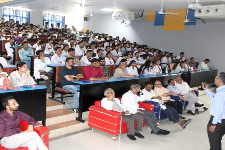 World College of Medical Sciences and Research, Jhajjar campus photo 4