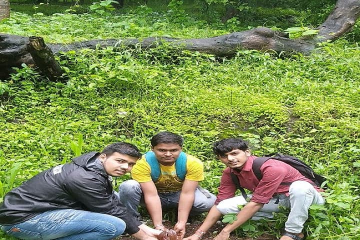 Jog Educational Trust's P Jog College of Science and Commerce, Pune campus photo 3