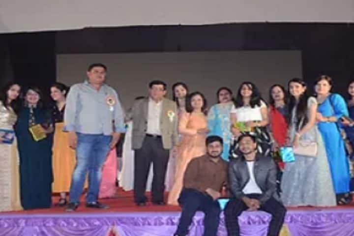 Shaheed Dunichand Tejidas Kalani Memorial Trust College of Arts, Commerce and Science, Thane campus photo 6