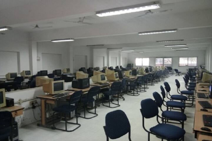 IEM Institute of Business Management, Barabanki campus photo 4