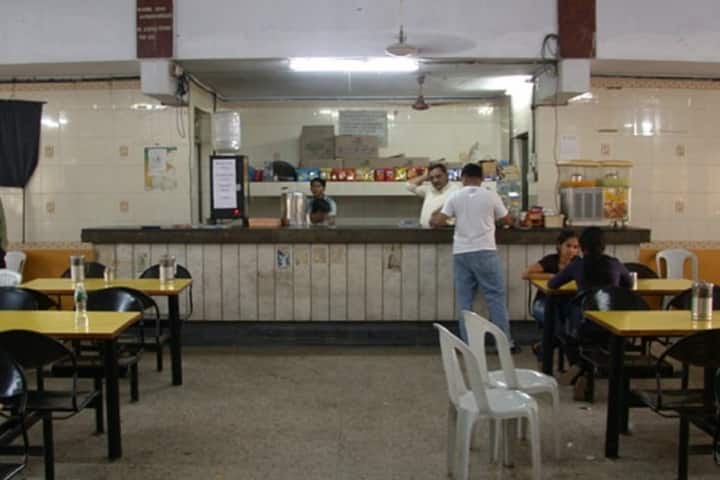 Smt NHL Municipal Medical College, Ahmedabad campus photo 2