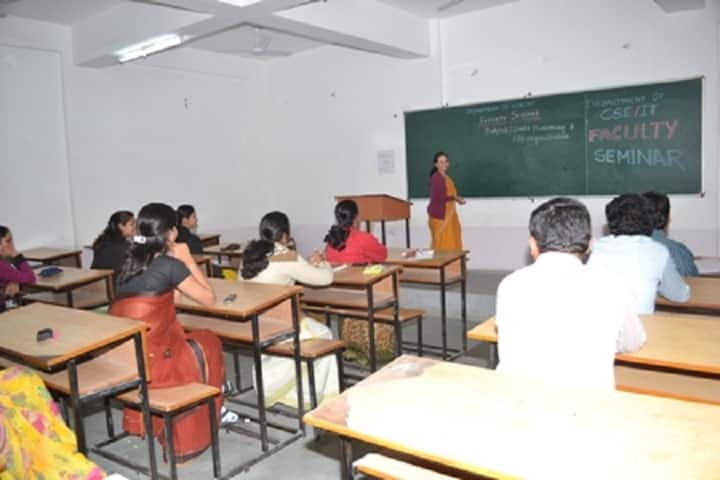 Priyadarshini Bhagwati College of Engineering, Nagpur campus photo 6