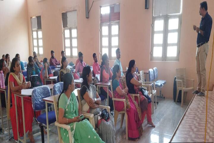 Sangli Shikshan Sanstha's Smt Putalaben Shah College of Education, Sangli campus photo 3