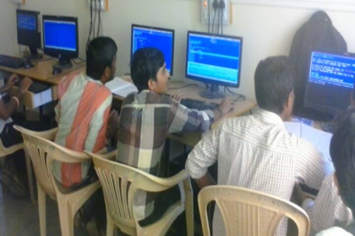 Shri KM Mamani Government First Grade College, Saundatti campus photo 3