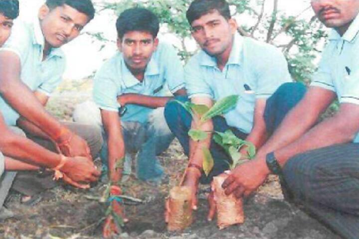 Shri KM Mamani Government First Grade College, Saundatti campus photo 5