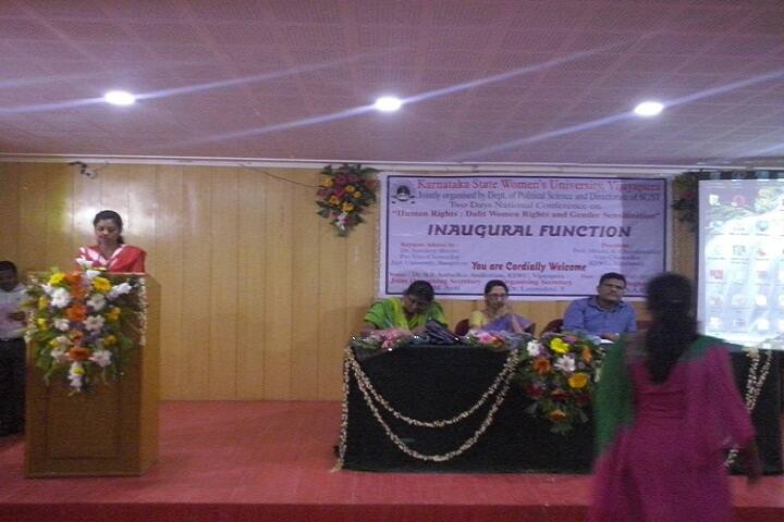 Government Women's First Grade College, Gulbarga campus photo 3