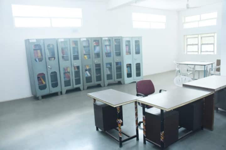 Shri Gulabrao Deokar College of Nursing, Jalgaon campus photo 3