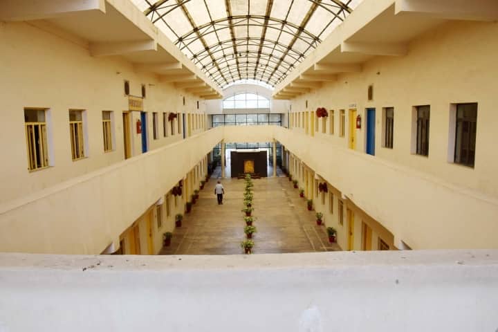 Jhunjhunwala PG College, Faizabad campus photo 2