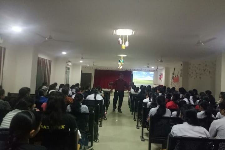 Smt Rajshree Mulak College of Engineering for Women, Nagpur campus photo 2
