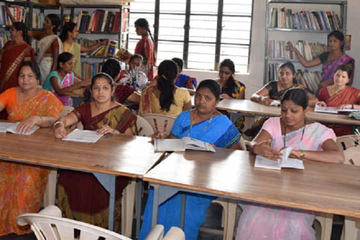Mumbai Karnataka Education Trust's Education College for Women, Haveri campus photo 2