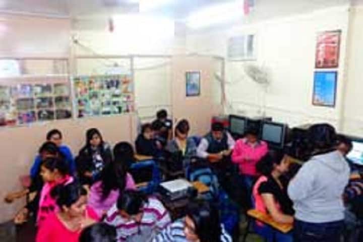 Seth Anandram Jaipuria College, Kolkata campus photo 5