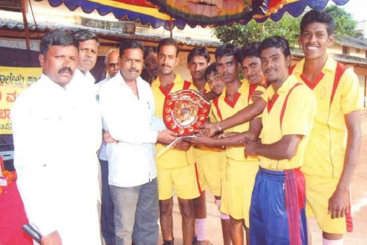 Smt Rudramba MP Prakash Government First Grade College, Huvinahadagali campus photo 3