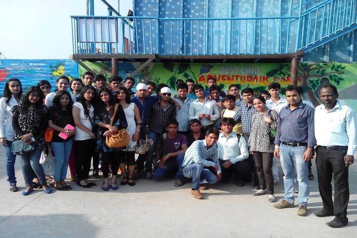 Sachdeva Institute of Management and Technology, New Delhi campus photo 3