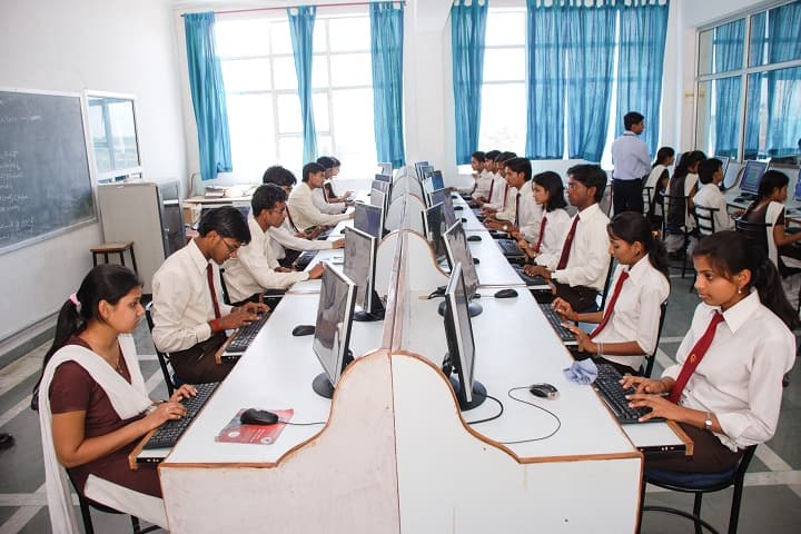 Shri Rawatpura Sarkar Institute of Science and Education, Datia campus photo 3