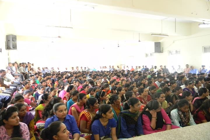 MJ College of Commerce, Bhavnagar campus photo 3