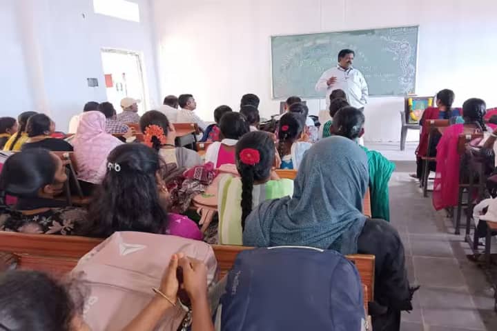 Priyadarshini Government Degree College for Women, Gadwal campus photo 2