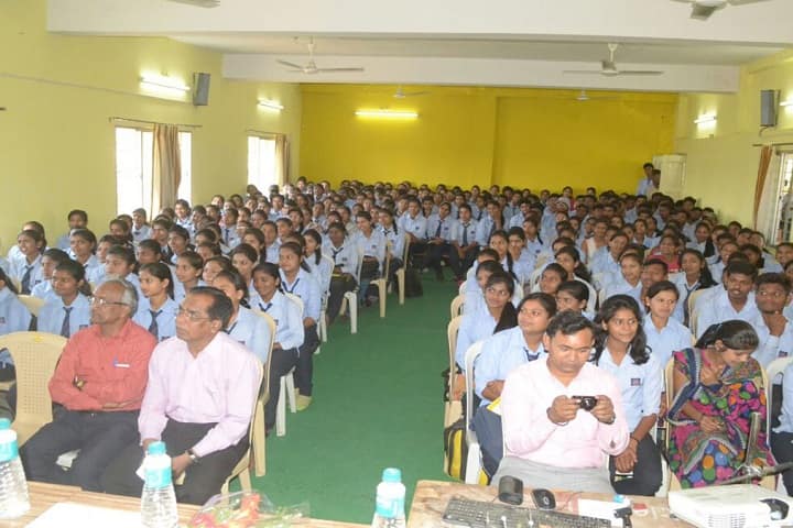 Indira Gandhi Arts and Commerce College, Kalmeshwar campus photo 3