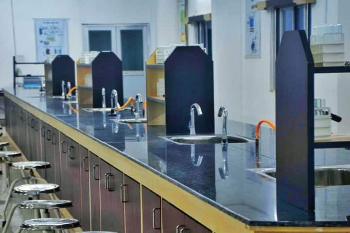 Shree Narayan Medical Institute and Hospital, Saharsa campus photo 3