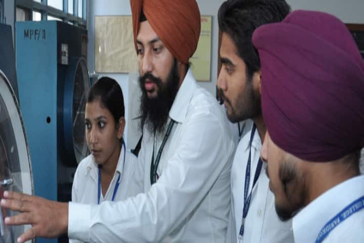 Adesh Institute of Biomedical Sciences, Bathinda campus photo 2