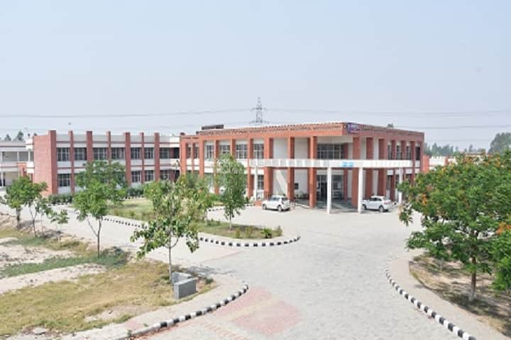 University College, Ghanaur campus photo 2