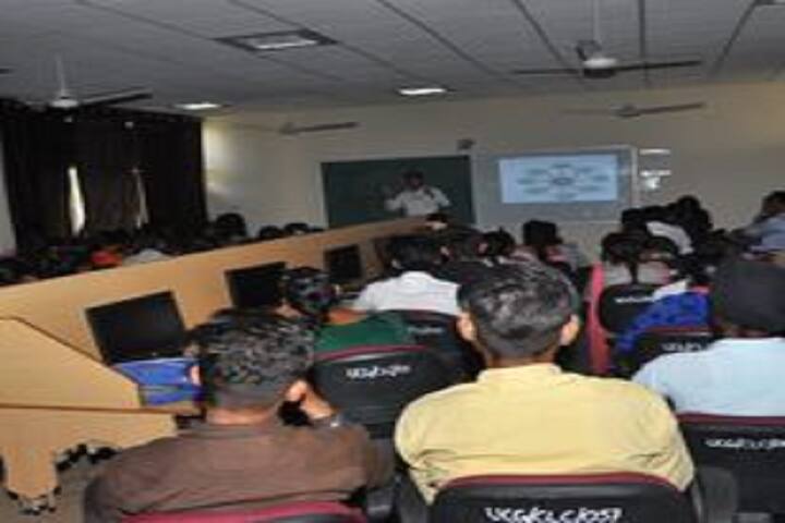University College, Ghudda campus photo 5