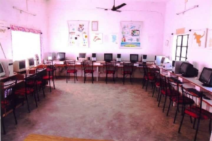 Karshak B Ed College, Kamareddy campus photo 4