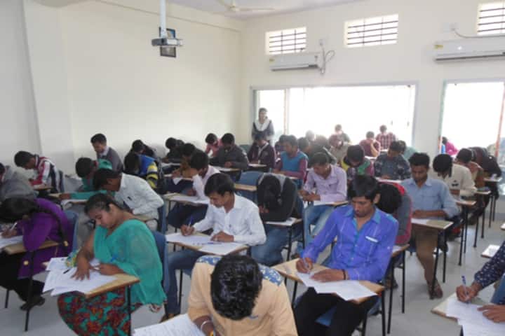 Helios College, Ujjain campus photo 3