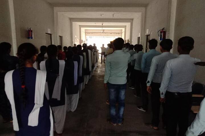 Krishna Naresh Mahavidyalaya, Pilibhit campus photo 5