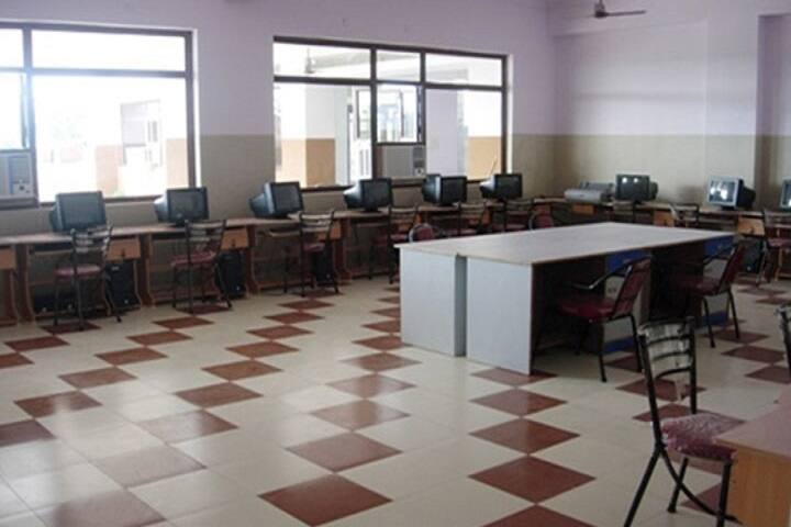 Pioneer Girl's Degree College, Ruchikhand campus photo 4