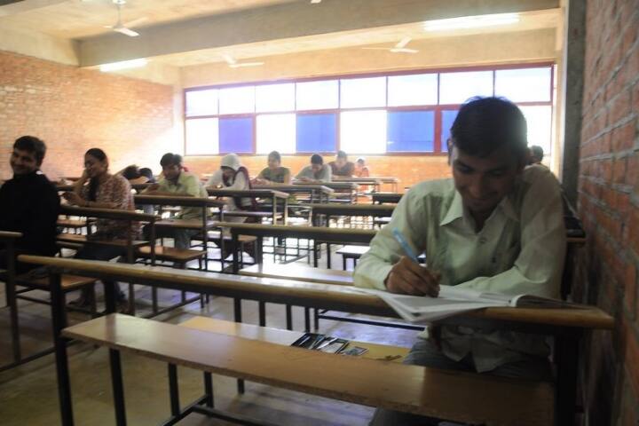 Swami Sachchidanand Polytechnic College, Visnagar campus photo 4
