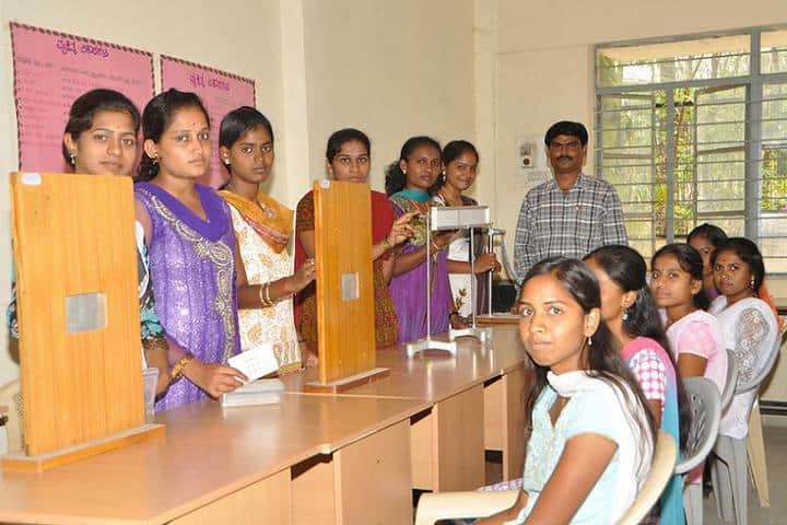 Lal Bahadur Shastri Government First Grade College, Bangalore campus photo 4