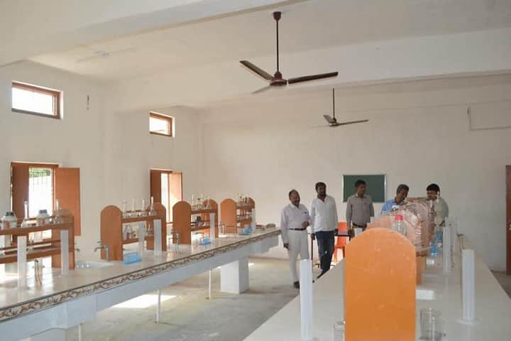 Indramohan Chauhan Memorial Polytechnic, Mau campus photo 2
