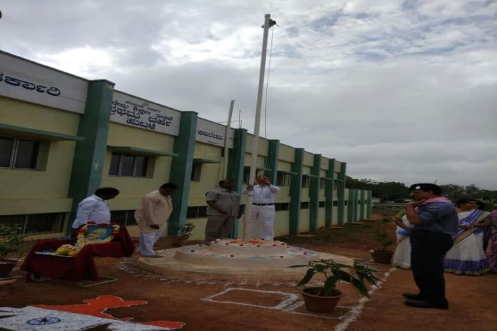 Government First Grade College, Hubli campus photo 4