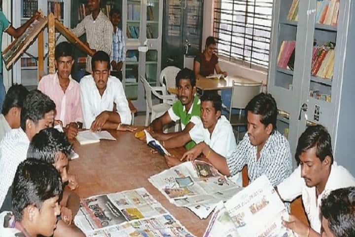Government First Grade College, Ainapur campus photo 3