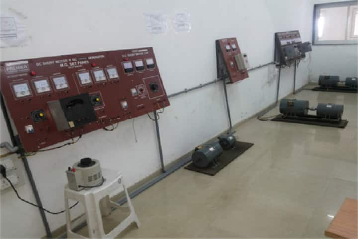 CU Shah Technical Institute of Diploma Studies, Wadhwan campus photo 2