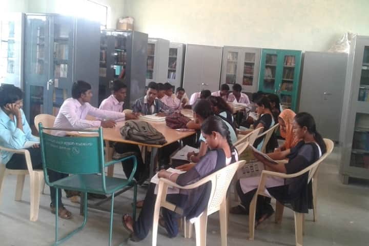 Smt IS Yadawad Government First Grade College, Ramdurg campus photo 3