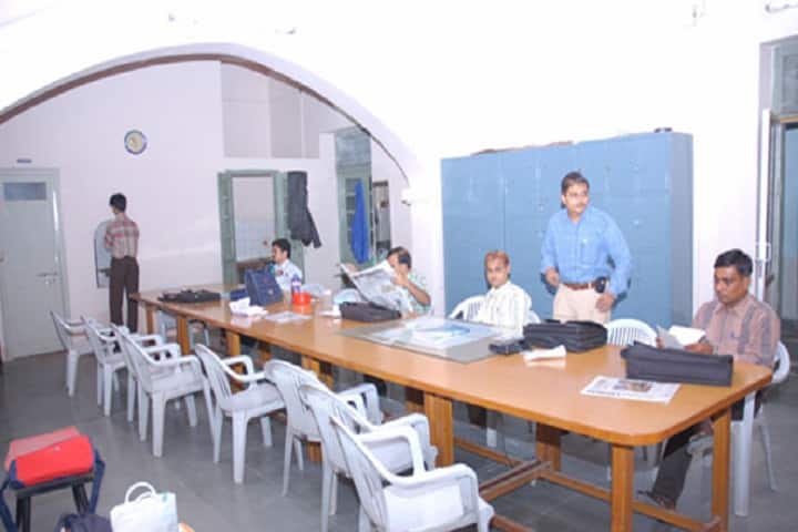 Popatlal Dhanjibhai Malaviya College of Commerce, Rajkot campus photo 5
