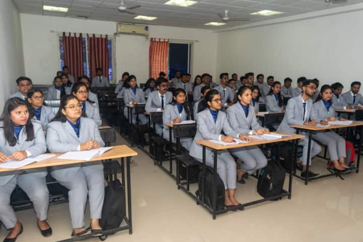 Imperial School of Banking and Management Studies, Pune campus photo 3