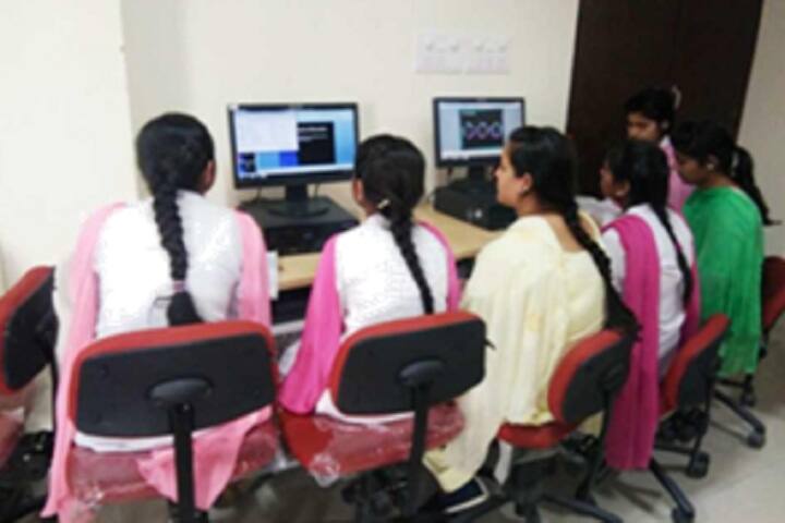 Guru Nanak Dev University College, Sujanpur campus photo 2