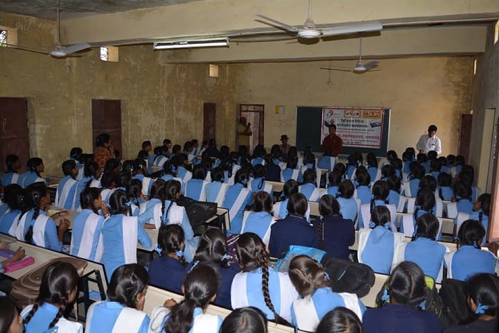 LBS College, Pratapgarh campus photo 2