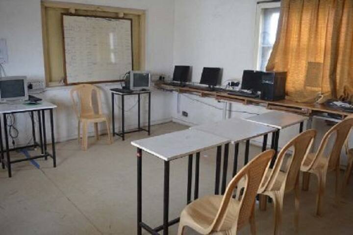 LBS College, Pratapgarh campus photo 3