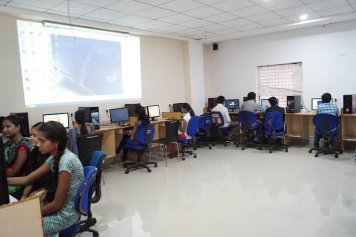 Shalivahana Degree College, Suryapet campus photo 5